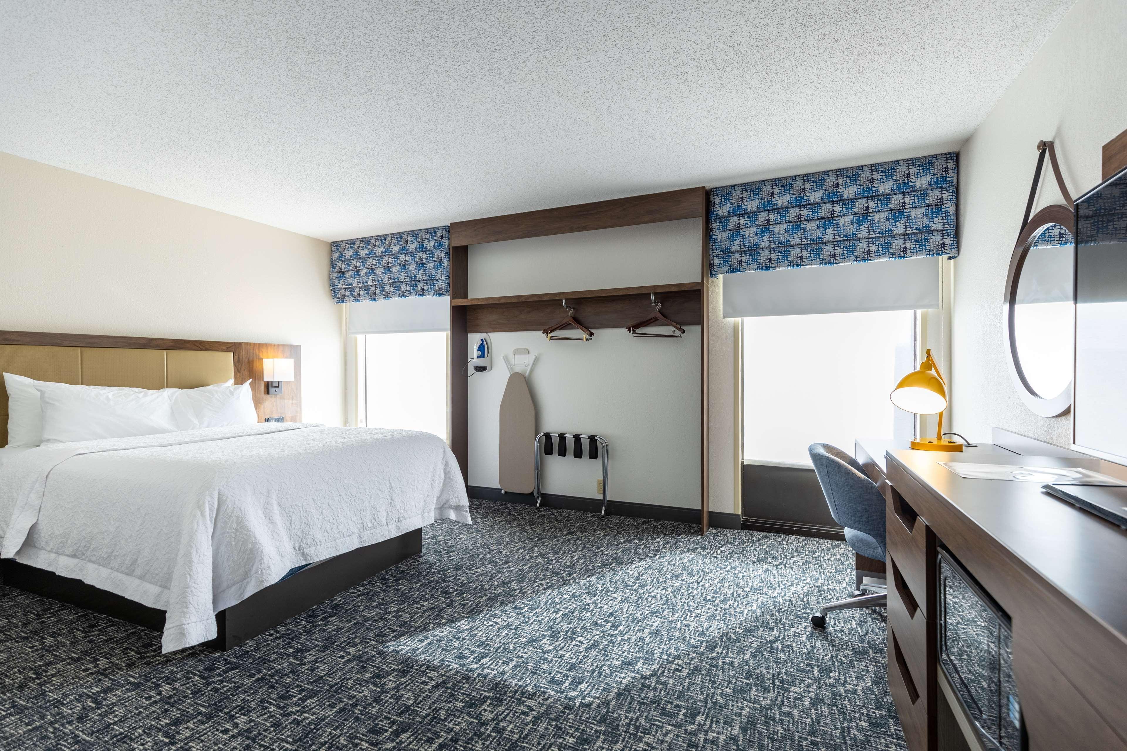 Hampton By Hilton Of Eddyville